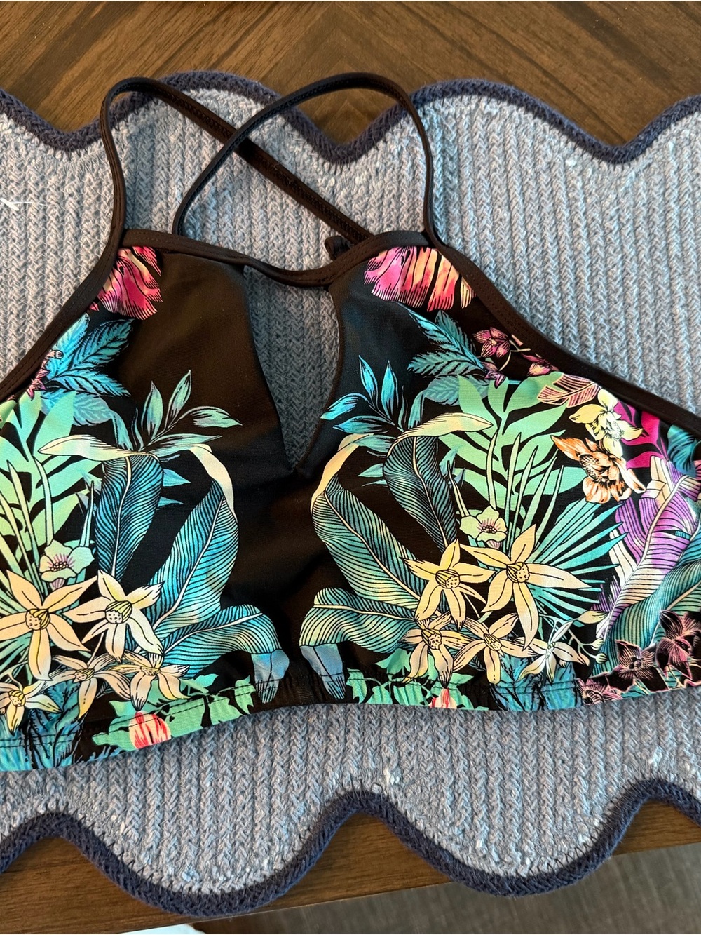 Kenneth Cole bikini Top Black Bralette with Pink Accent size L